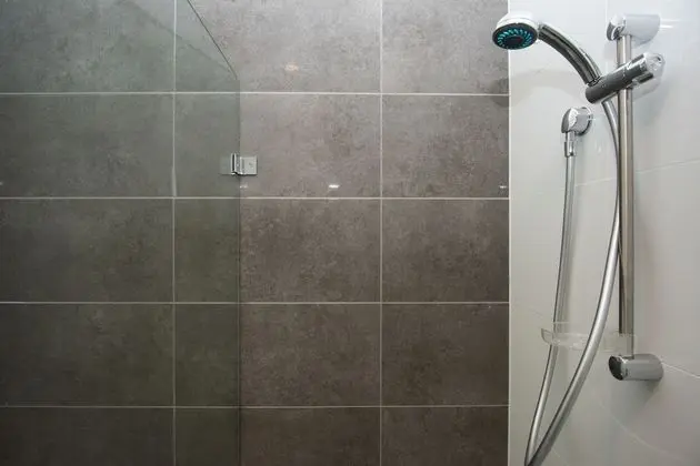 Standard Oda, Ortak Banyo