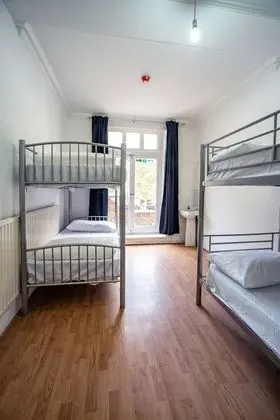 Ortak Ranzalı Oda, Karma Ranzalı Oda, Ortak Banyo (4-Beds Dorm with Shared Bathroom)