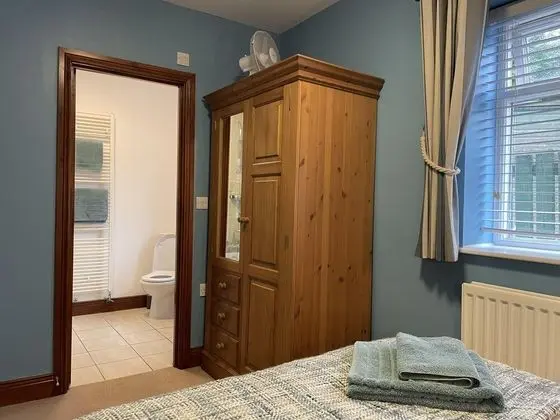 Apart Daire, 1 Büyük (Queen) Boy Yatak