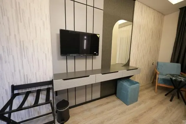 Çift Kişilik, Şehir Manzaralı