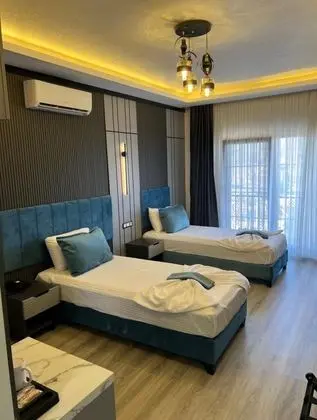 Çift Kişilik, Şehir Manzaralı
