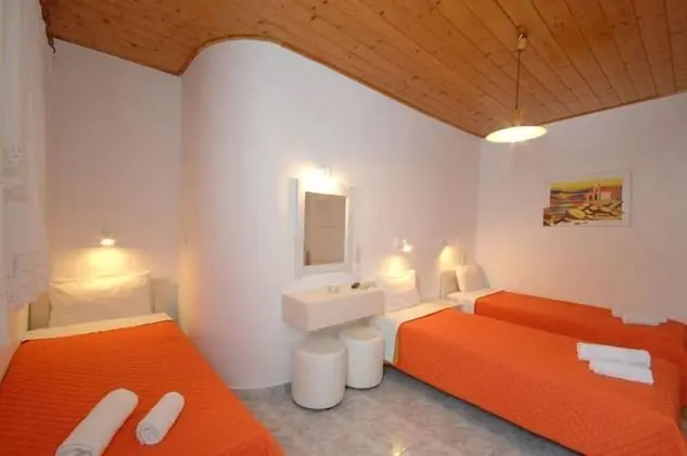 Economy Üç Kişilik Oda