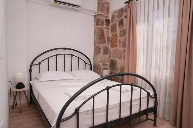 Aile Odası, Avlu Manzaralı, 1. Kat