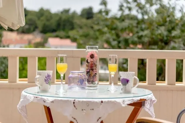 Comfort Apart Daire, Deniz Manzaralı