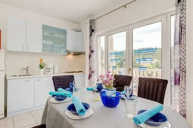 Junior Apart Daire, 1 Büyük (Queen) Boy Yatak, Deniz Manzaralı