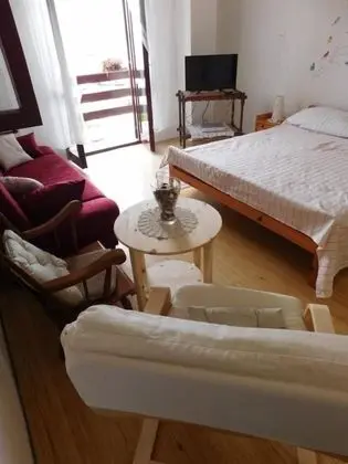 Apart Daire (Mili - near the sea and the centar of)