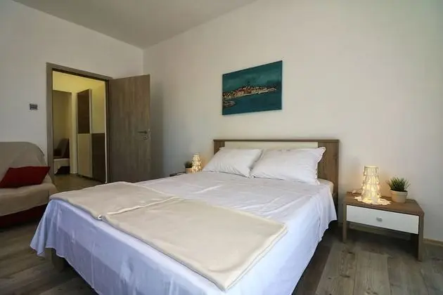 Apart Daire (Mili - near the sea and the centar of)