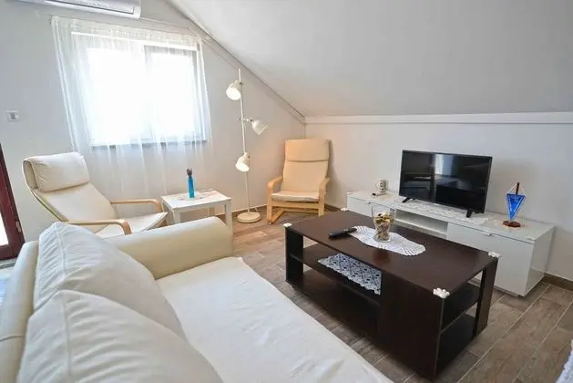 Apart Daire (Mili - near the sea and the centar of)