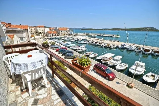 Apart Daire (Mili - near the sea and the centar of)