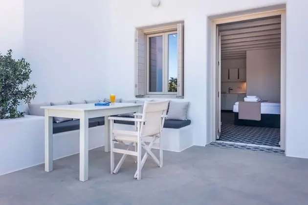 Stüdyo, Bahçe Manzaralı