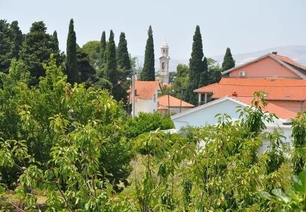 Apart Daire (Milica - parking and garden - A1(6))