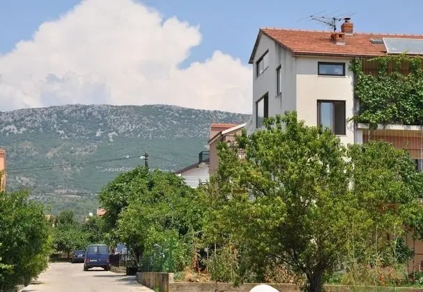 Apart Daire (Milica - parking and garden - A1(6))