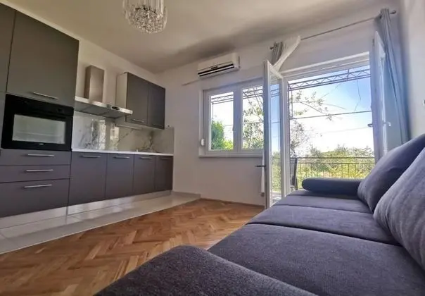Apart Daire (Milica - parking and garden - A4(2+2))