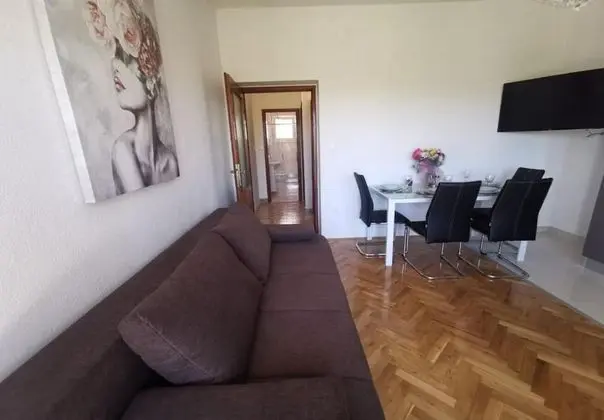 Apart Daire (Milica - parking and garden - A4(2+2))