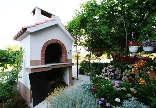Apart Daire (Milica - parking and garden - A4(2+2))