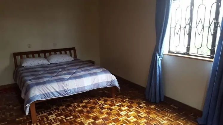 Tek Büyük Yataklı Oda, Ortak Banyo