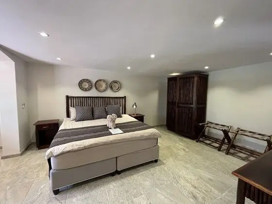 Manor House 3