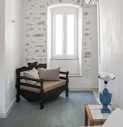 Basic Tek Büyük Yataklı Oda