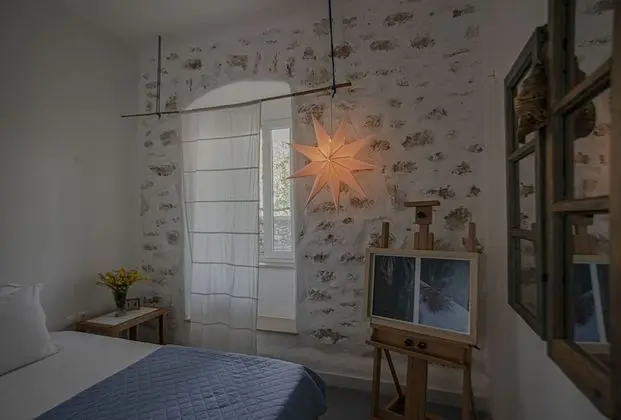 Basic Tek Büyük Yataklı Oda