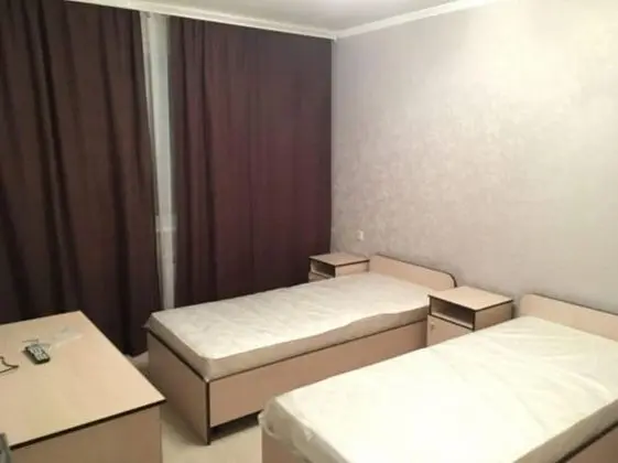 Üç Kişilik Oda, Ortak Banyo