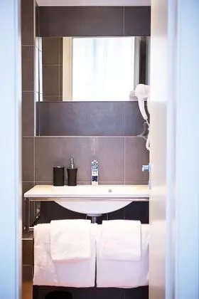 Superior Üç Kişilik Oda, Balkon