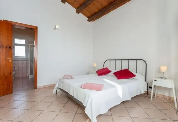 Standard Ev, Birden Çok Yatak, 2 Banyolu, Bahçeli (Villa Milizie)