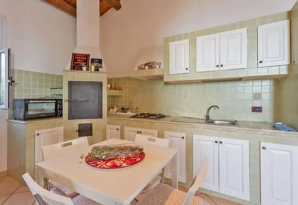 Standard Ev, Birden Çok Yatak, 2 Banyolu, Bahçeli (Villa Milizie)