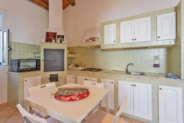 Standard Ev, Birden Çok Yatak, 2 Banyolu, Bahçeli (Villa Milizie)