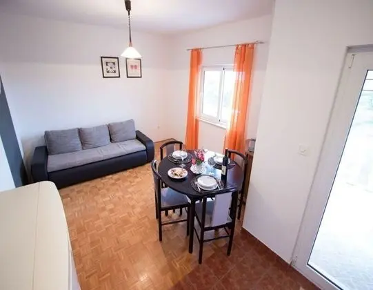Apart Daire (Miljenko - 100 m from the beach - A1()