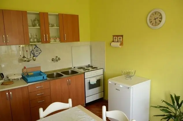 Apart Daire (Miljenko - 150 m from beach - A2(2+1))