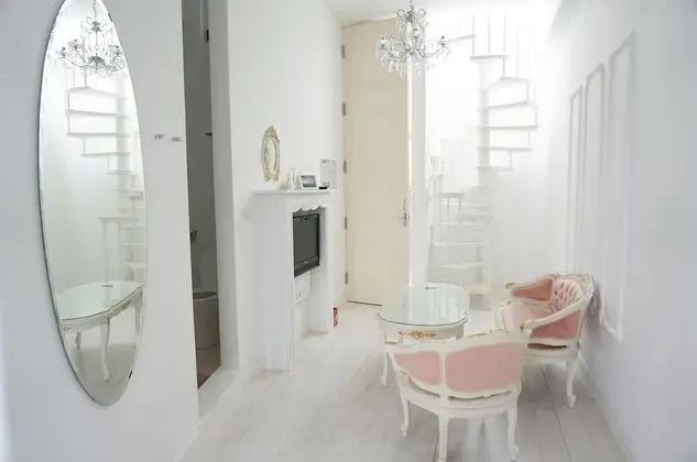 Romantic Tek Büyük Yataklı Oda