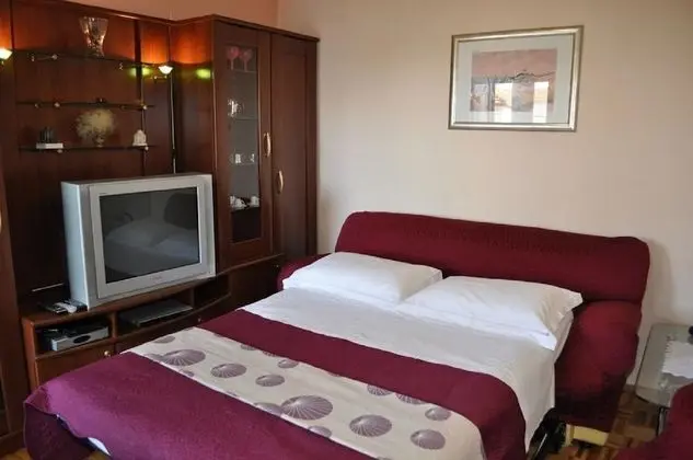 Apart Daire (Milka - 150 m from sea - A1(2+2))