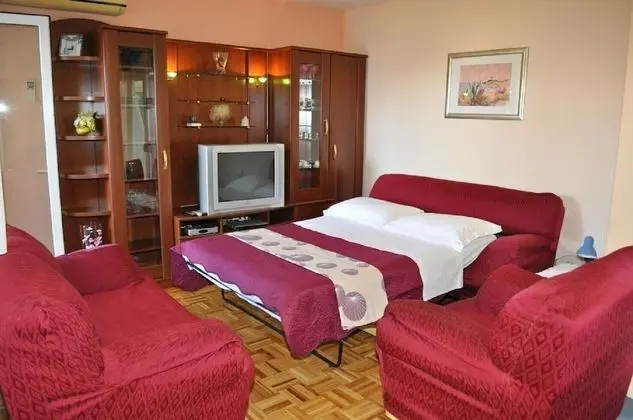 Apart Daire (Milka - 150 m from sea - A1(2+2))