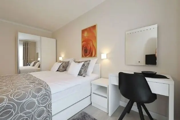 Ev (Villa Milka - heated pool - H(12))