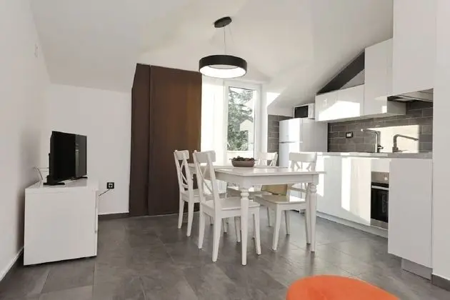 Ev (Villa Milka - heated pool - H(12))