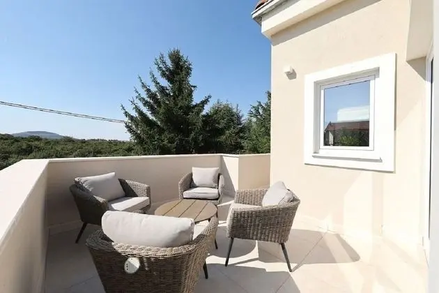 Ev (Villa Milka - heated pool - H(12))