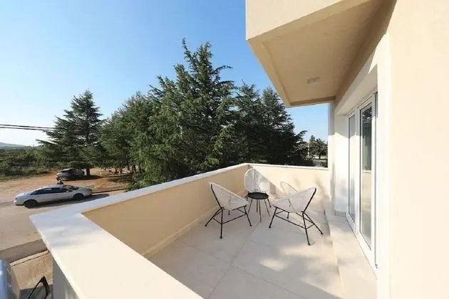 Ev (Villa Milka - heated pool - H(12))