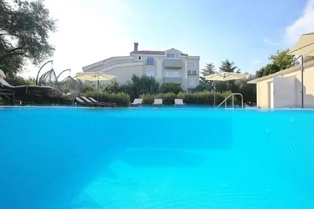 Ev (Villa Milka - heated pool - H(12))