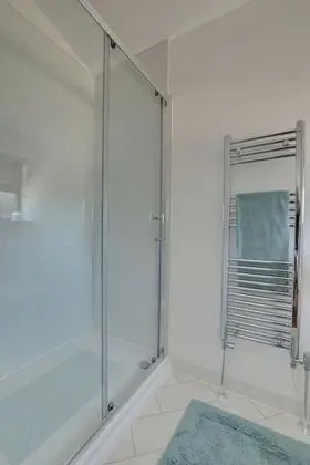 Ev