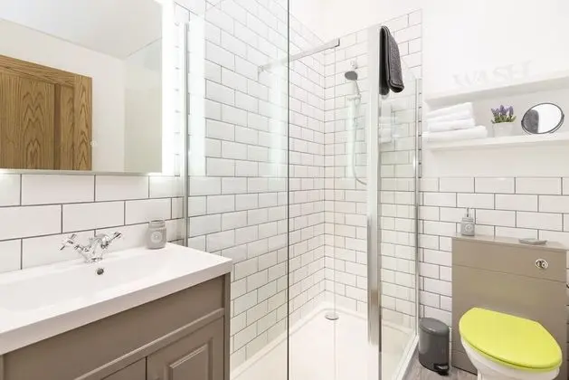 Kır Evi, Özel Banyo (1 Wee-Kalf)