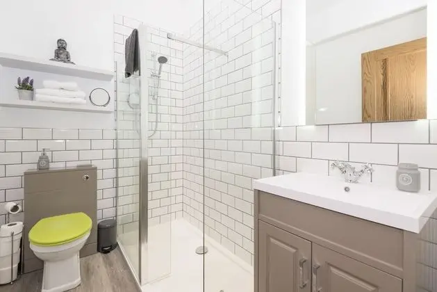 Kır Evi, Özel Banyo (2 Wee-Kalf)