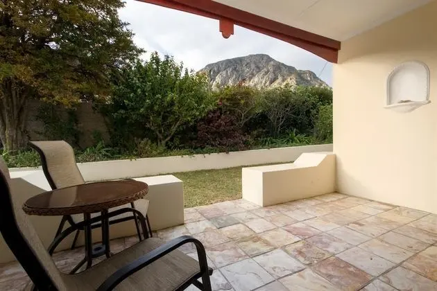 Luxury İki Ayrı Yataklı Oda (private patio 3)