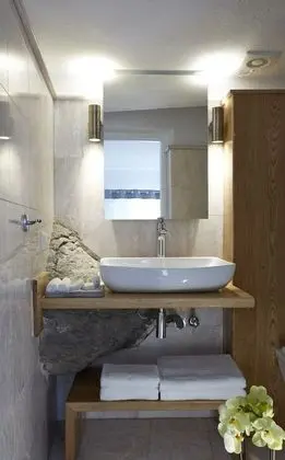 Honeymoon Süit (Outdoor Jetted Tub and Caldera View)