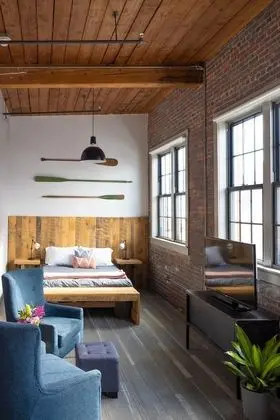 Tek Büyük Yataklı Oda