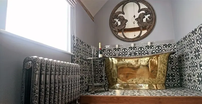 Deluxe Oda, 1 En Büyük (King) Boy Yatak, Küvet