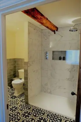 Deluxe Oda, 1 En Büyük (King) Boy Yatak, Küvet