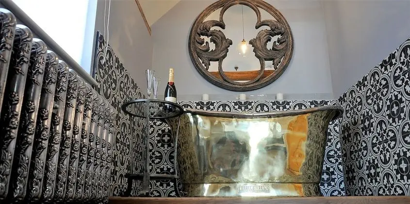 Deluxe Oda, 1 En Büyük (King) Boy Yatak, Küvet