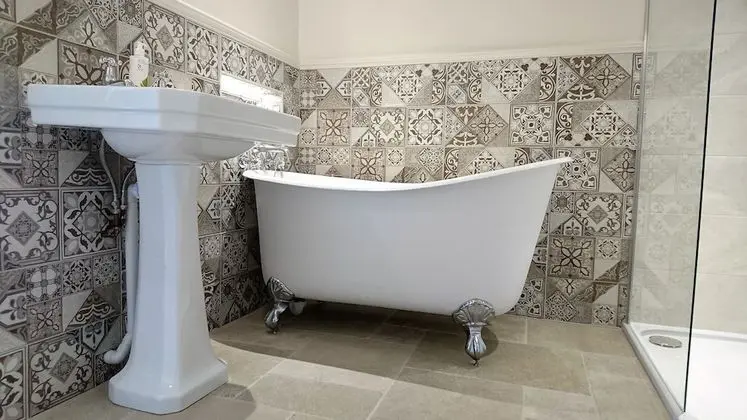 Deluxe Oda, 1 En Büyük (King) Boy Yatak, Şömine, Bahçeli