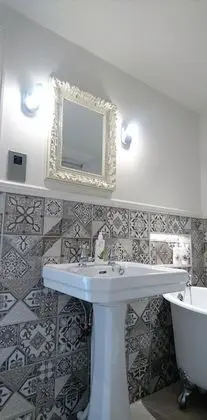 Deluxe Oda, 1 En Büyük (King) Boy Yatak, Şömine, Bahçeli