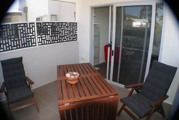 Business Apart Daire, 2 Yatak Odası, Okyanus Manzaralı, Avlu (Two-Bedroom Apartment)